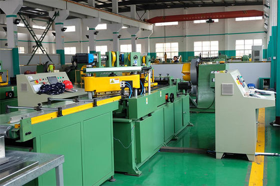 Mesin Pemotong Baja Silikon Otomatis Dipotong Untuk Garis Panjang Garis Lebar 600mm